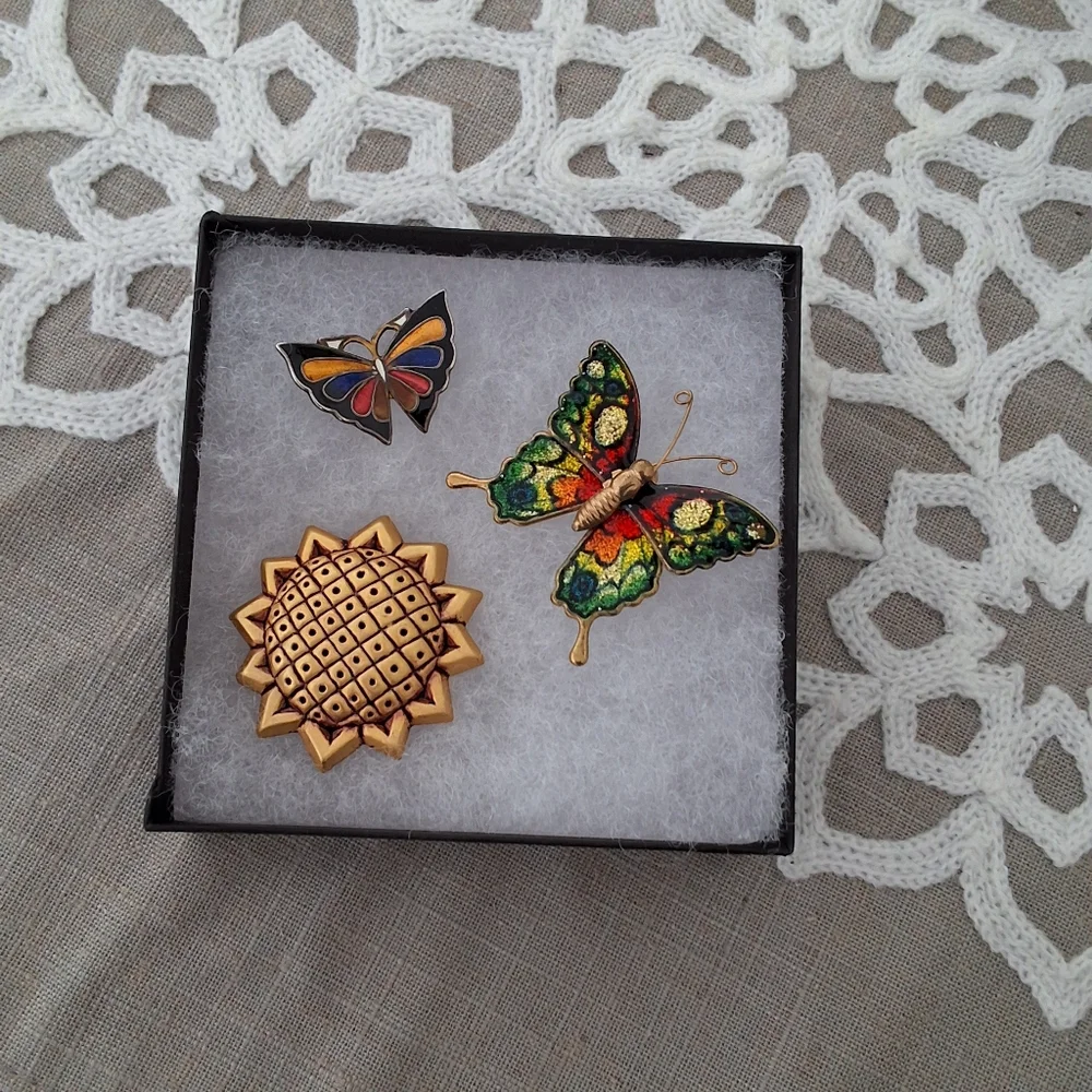 VTG Colorful Butterflies & Sunflower Brooch Set - Picture 5 of 5